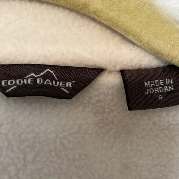 Eddie Bauer white fleece with snowflake embroidery - Picture 3 of 7